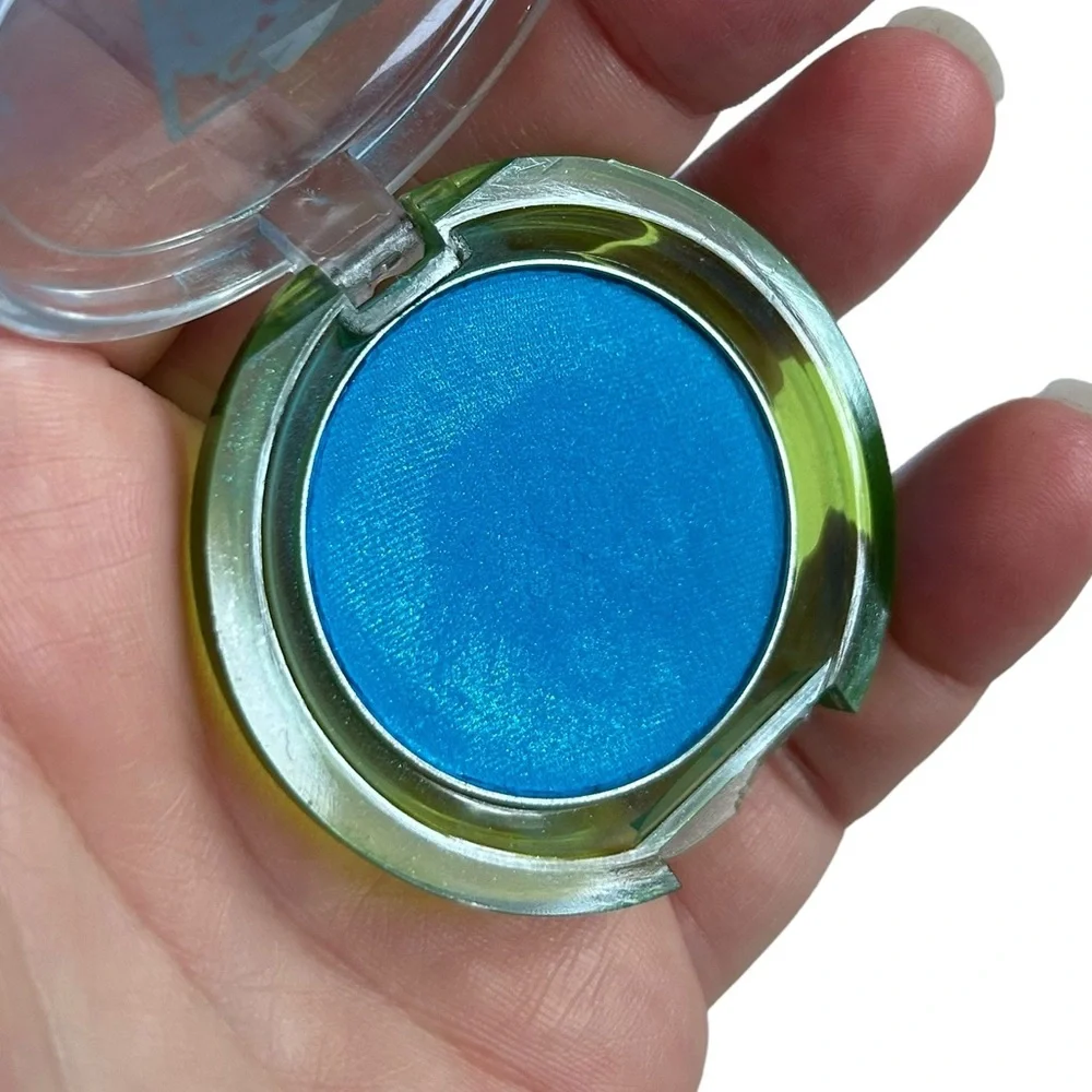 SALE Vintage Y2K SKINMARKET Retro Diva Shades Eyeshadow Bright Blue Rare Discont